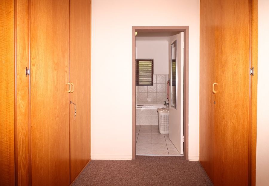 3 Bedroom Property for Sale in Flamwood North West